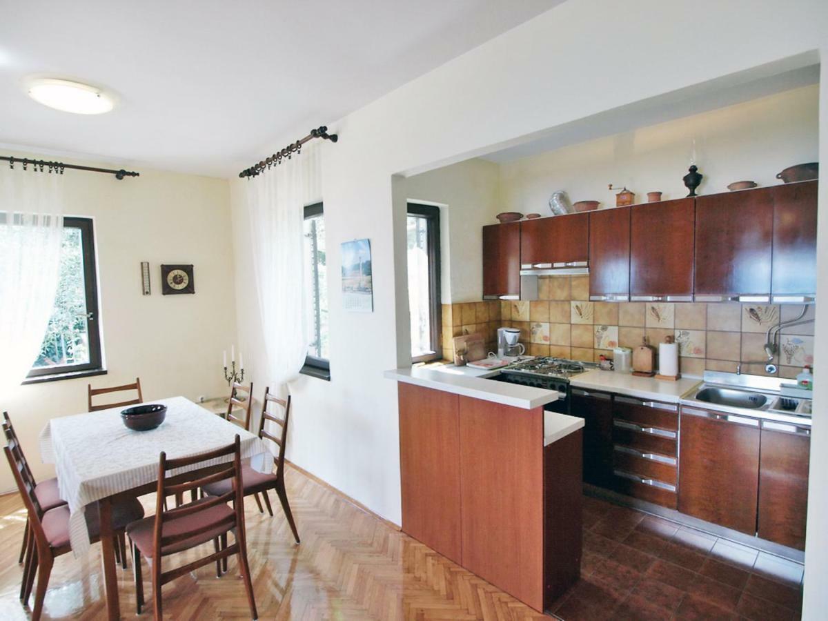 Holiday Home Mirta By Interhome Mali Iz Ngoại thất bức ảnh